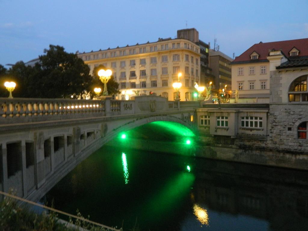 Apartment Bright & Light Laibach Exterior foto